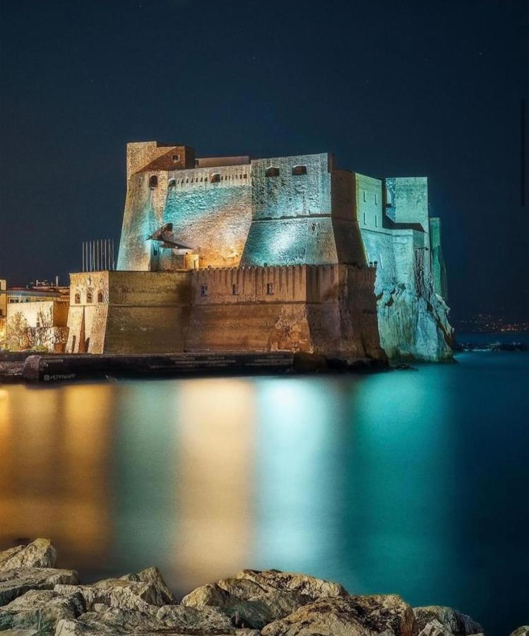 Latt E Liett Naples
